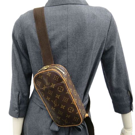 Louis Vuitton Pochette Gange Unisex Bag Monogram Canvas 